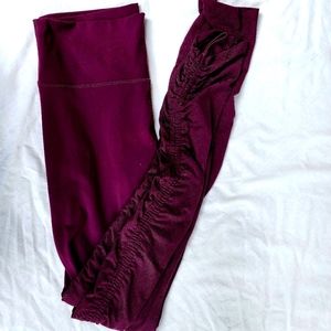 Fabletics High Rise Scrunch Leggings M